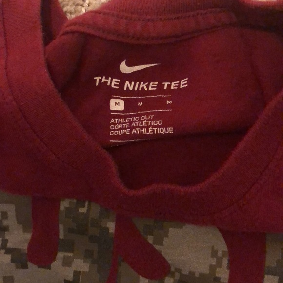 Nike Tee - Picture 3 of 4